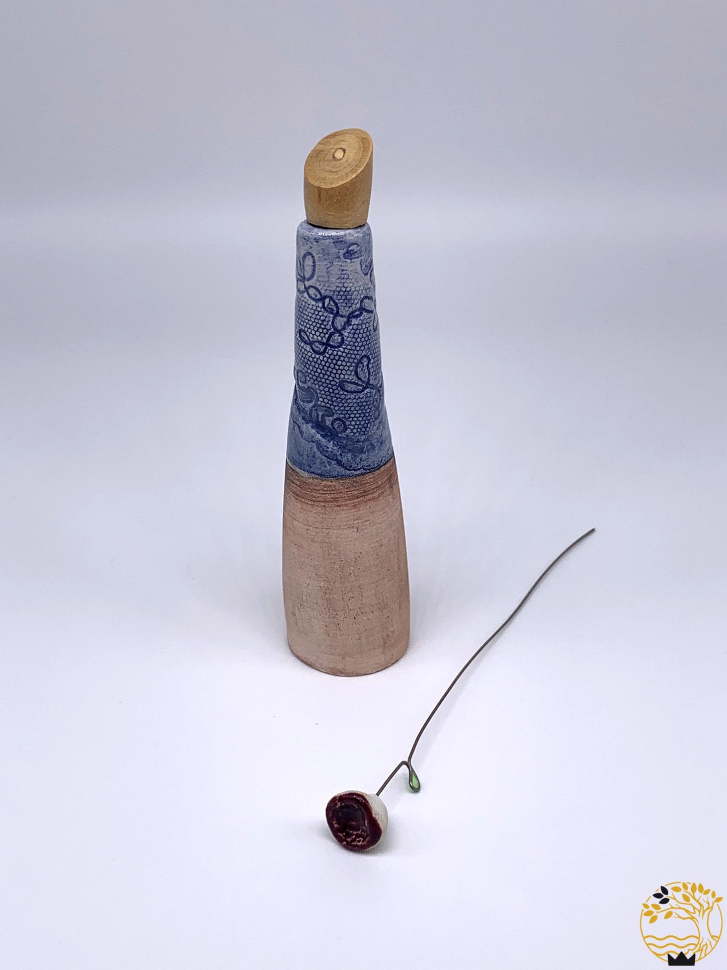 Keramikgefäss mit Deckel in beige/hellblau