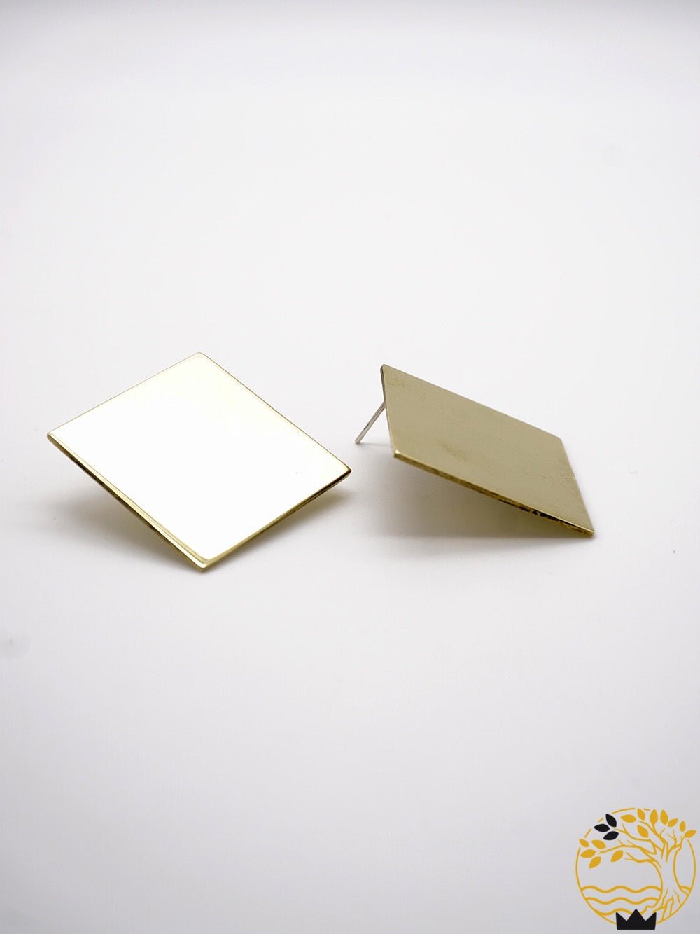 Spiegelpolierte Quadratische Ohrstecker aus Bronze